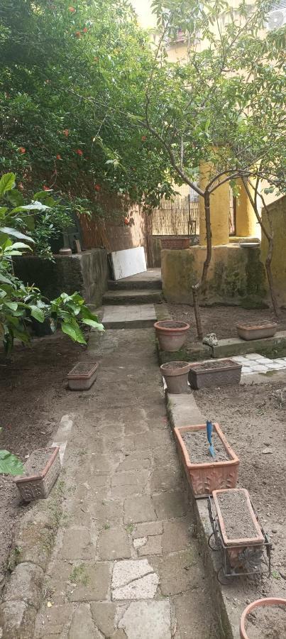Готель Il Giardino Nascosto Неаполь Екстер'єр фото